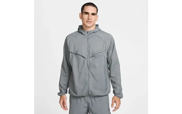 Nike Dri-fit Stride Uv Running Jacket For Men - Lightweight, Breathable, Ideal For Sunny Runs