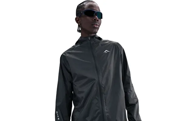 Nike Storm-fit Trailwind Waterproof Jacket For Men - Black, Breathable And Ideal For Trail Running