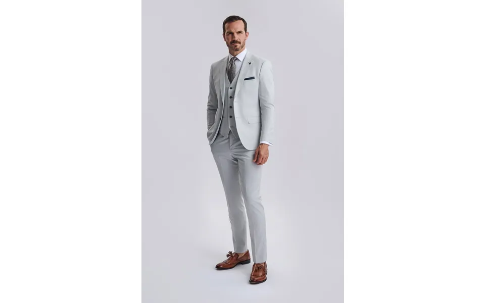 Belmont Silver Men's Three Piece Suit