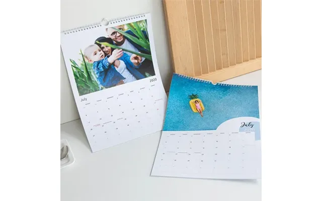 Smartphoto Large Portrait Wall Calendar