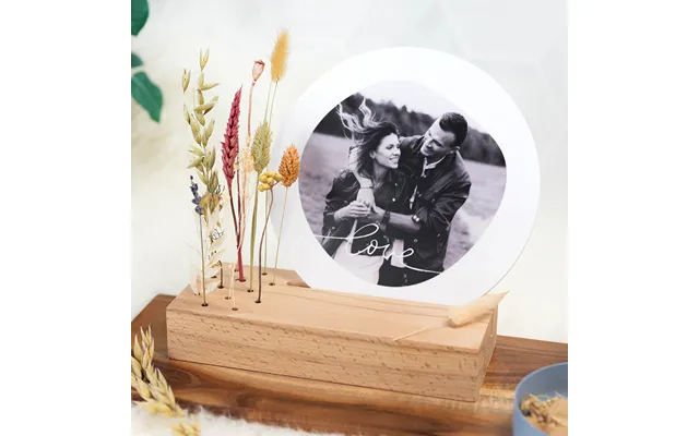 Smartphoto Wooden Block With Dried Flowers And Round Forex Card