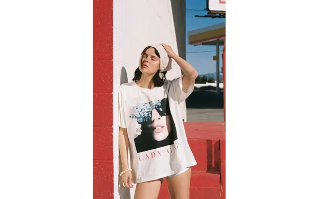 Daydreamer La Lady Gaga The Fame Merch Tee - S White