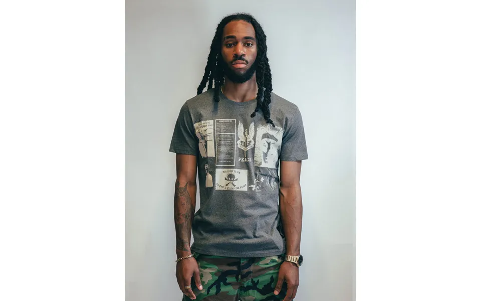 T-shirt With Printed Patches In Grey
