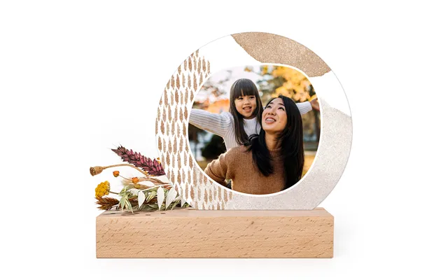 Smartphoto Wooden Block With Dried Flowers And Round Forex Card