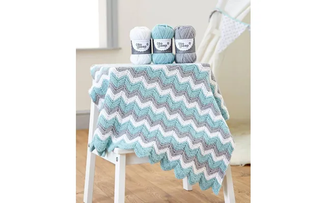Knitted Zig Zag Baby Blanket Kit