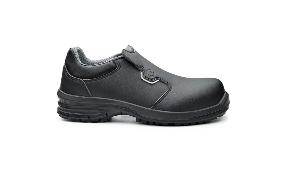 Base Kuma Hygiene Low Shoes - Black