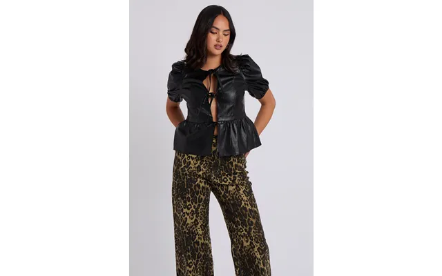 Pu Tie Front Top - 14