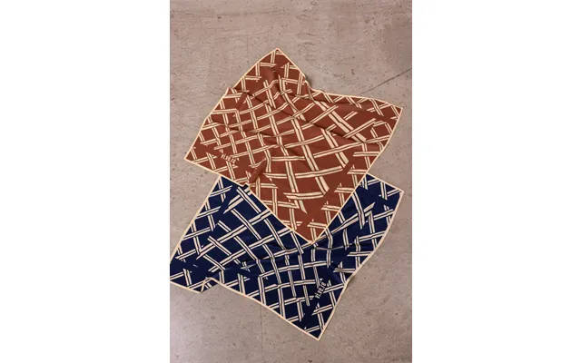 Trellis Weave Scarf product image