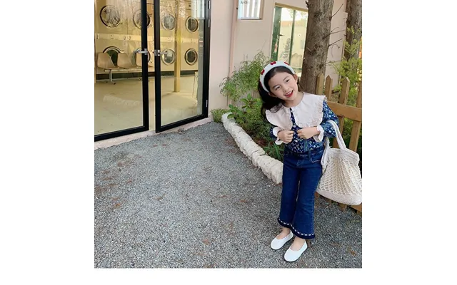 Kids Clothing Girls Suit Large Lapel Floral Shirt Plus Flared Jeans Two Piece Suit