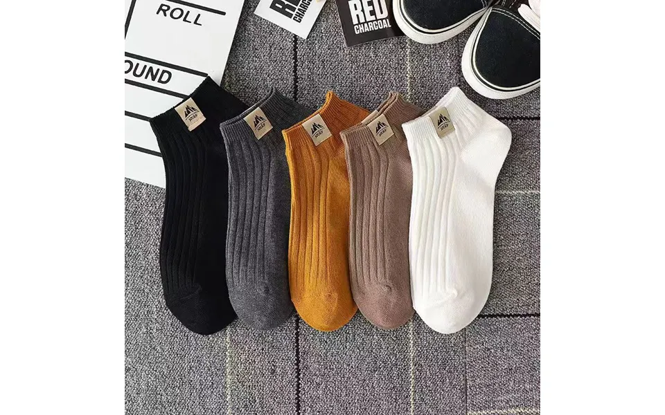 Men's Socks Trendy Ins Summer Thin Versatile Short Socks Deodorant Sweat Absorbent Low Top Spring And Autumn Black And W