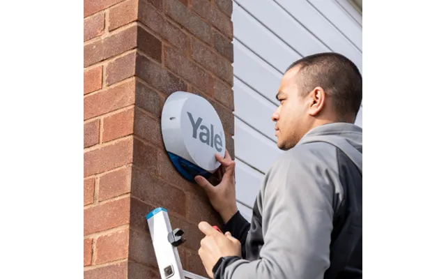 Yale Alarm Installation - Up To 6 Items Including Siren
