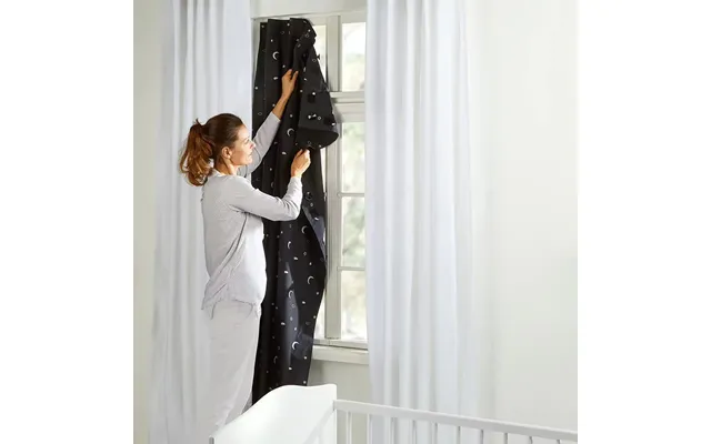 Zello Portable Blackout Blind