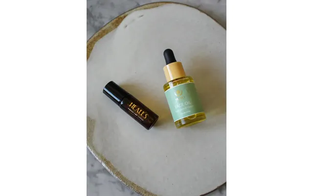 Heales Apothecary Skin Treat Bundle