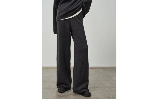 Wilderness Chasing Truth Minimalist Loose Wool Knit Pants - M Black Clip Flower-trousers product image