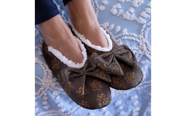 Super Cozy Leopard Paw Slippers With Large Bow - Brown