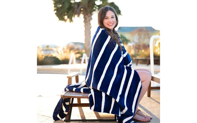 Viv&lou Navy Stripe Blanket