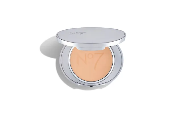 Lift & Luminate Triple Action Pressed Powder - Light Medium
