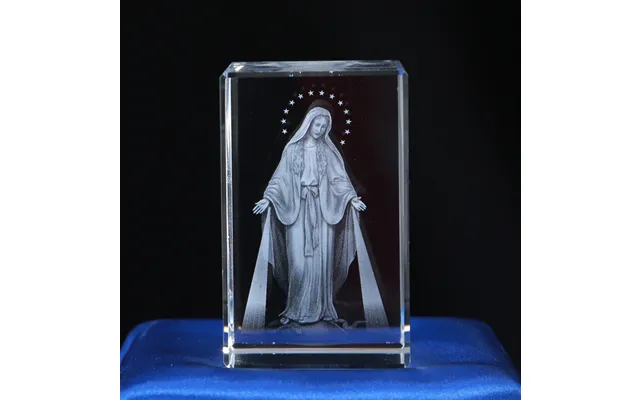 Small Bridge Wholesale Customization Deity 3d Laser Engraving Religion Crystal Crafts New Design Premium Crystal Cube