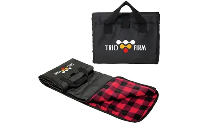 12 Customized Fairview Picnic Blanket - Fleece & Pockets