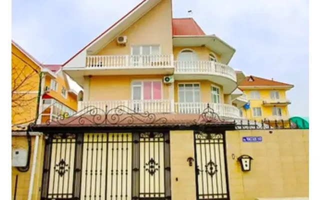Guest House In Lazarevskoye