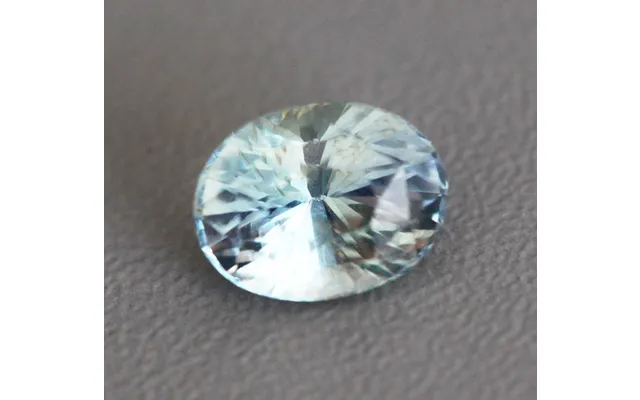 Loose 2.56 Ct Oval Mint Green Sapphire - Setting 13