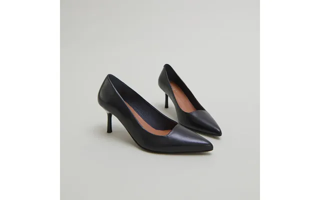 264- Dundee Cuir Noir Color Noir Size 41