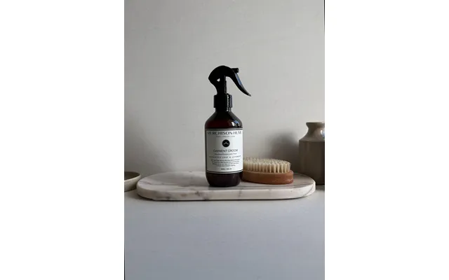 Garment Groom Fabric Freshener Stain Remover - Rosewood Leaf & Lavender 10fl