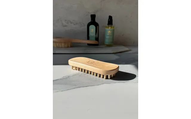 Heales Apothecary Fascia Brush
