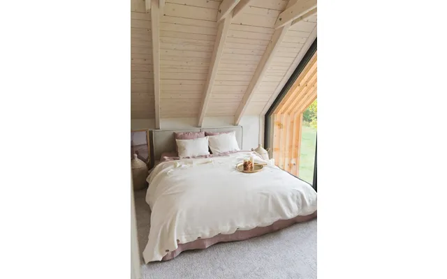 Linen Bedding Set In White Size Us Cal.king Queen