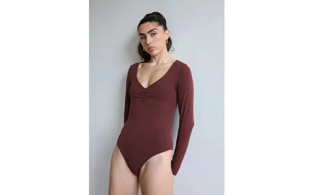 Organic Cotton Long Sleeve Sweetheart Bodysuit, Winter Berry - L