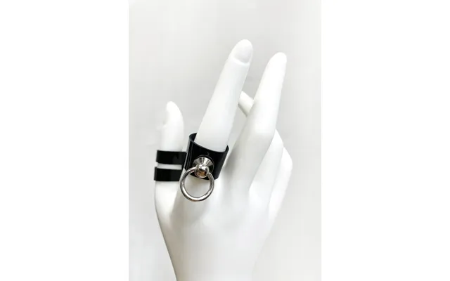 Pleather O-rings Size 6.5 Color Black