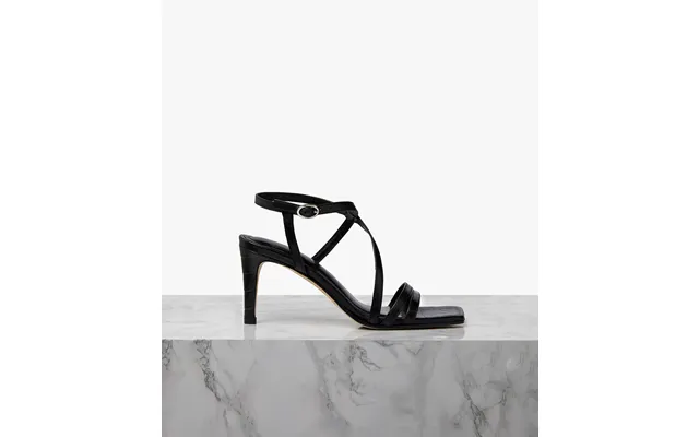 Poise Black Croc Uk Size 4 Width Regular