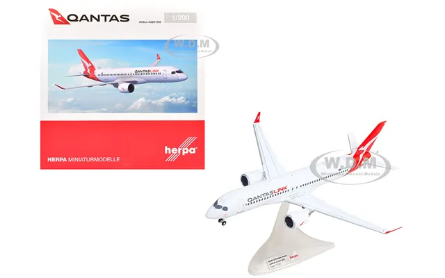 Airbus A220-300 Commercial Aircraft Qantaslink Vh-x4b White With Red Tail 1 200 Diecast Model Airplane By Herpa