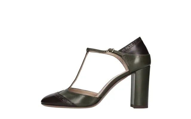Relac With Heel