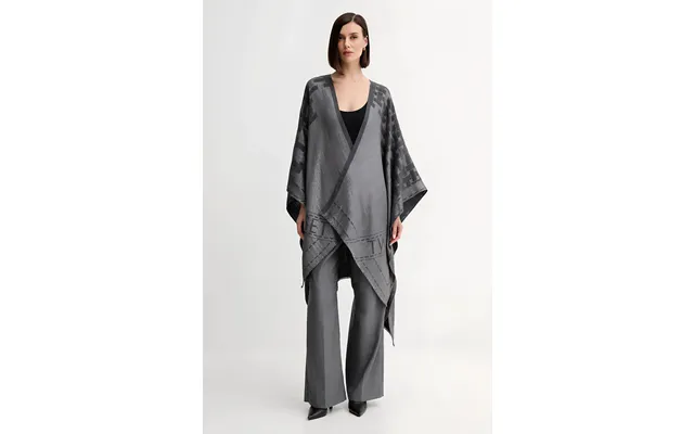 Women's Poncho Twinset