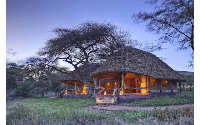 Kenya's Amboseli - Samburu & Mara Fly-in