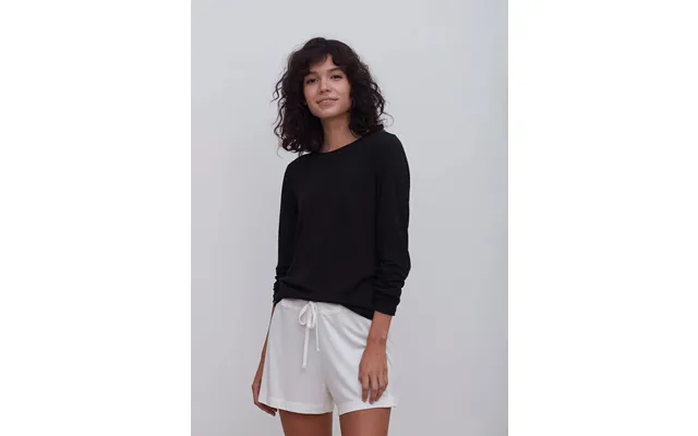 Renew Tee - Deep Black Xs