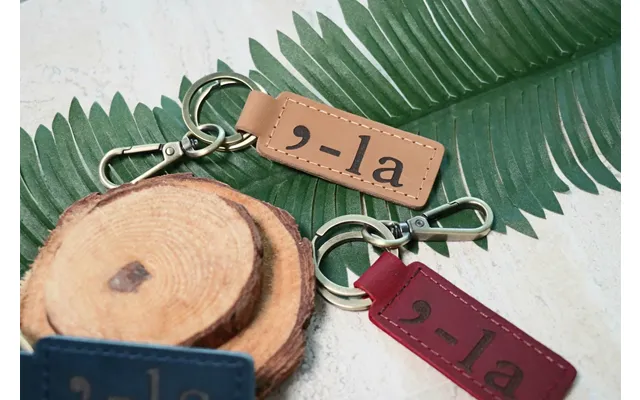 Kamala Harris Keyring - Comma La