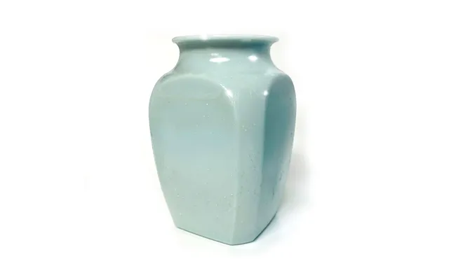 Smashprops Breakaway Square Sided Vase Or Urn - Light Blue