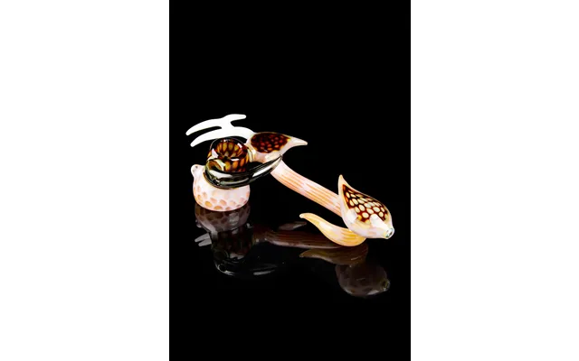 Tiger Cowrie Intricate Hammer Style Heady Pipe