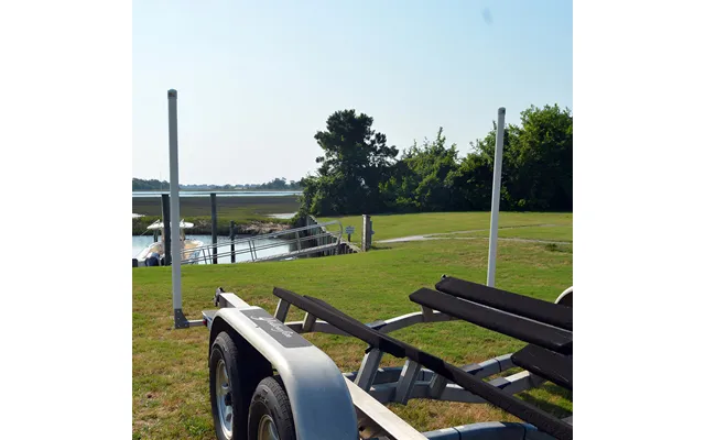 C.e. Smith 27636 75 Inch Post Guide-on With Unlighted Posts F U-bolt Mounting