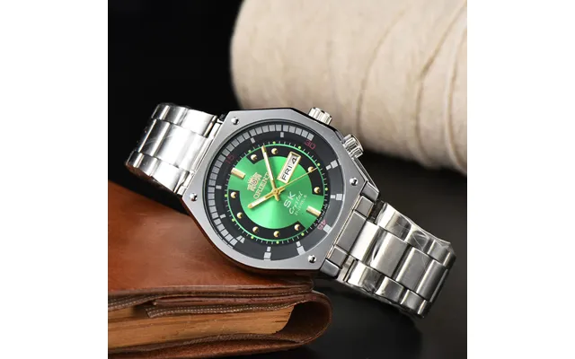 Light Luxury Models Personalized Dial Brand Fashion Watches New Popular Wristwatches