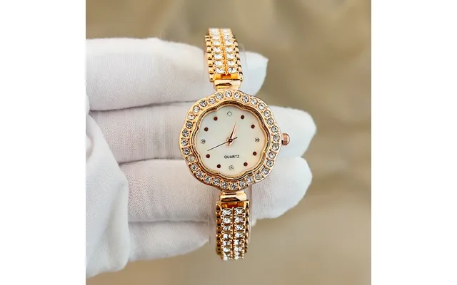 New Watch Fritillary Quartz Small Gold Watch With Diamonds Gypsy Light Luxury Ladies Niche Watch Work Daily Birthday Ann