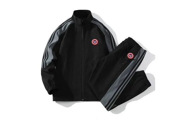 Trendiges Herren-set Mit Kapuzenpullover Und Jogginghose Im Europäischen Amerikanischen Streetwear-stil Mit Marken-buchs