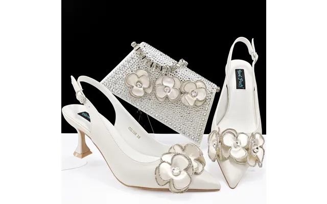 Women's Pointed Shoe Bag Set Handmade Flower Decoration Simple Stylish Banquet Style Suitable For Parties And Everyday