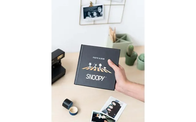 Snoopy Photo Album 24 Self-adhesive Pages 16x16cm