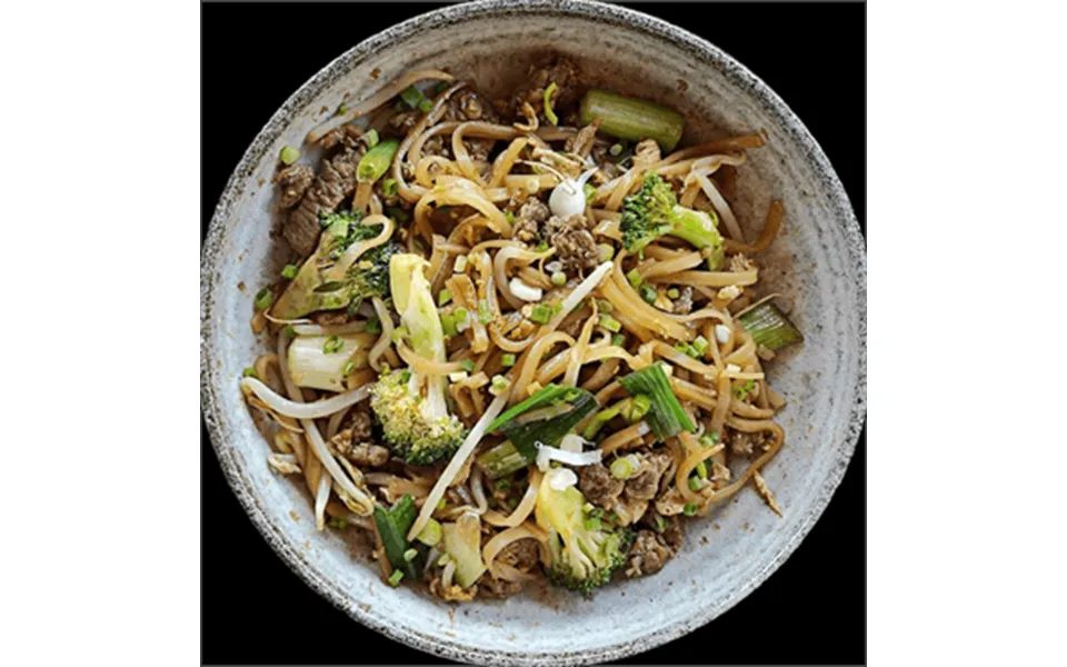 31B kids fried noodles with beef or chicken
